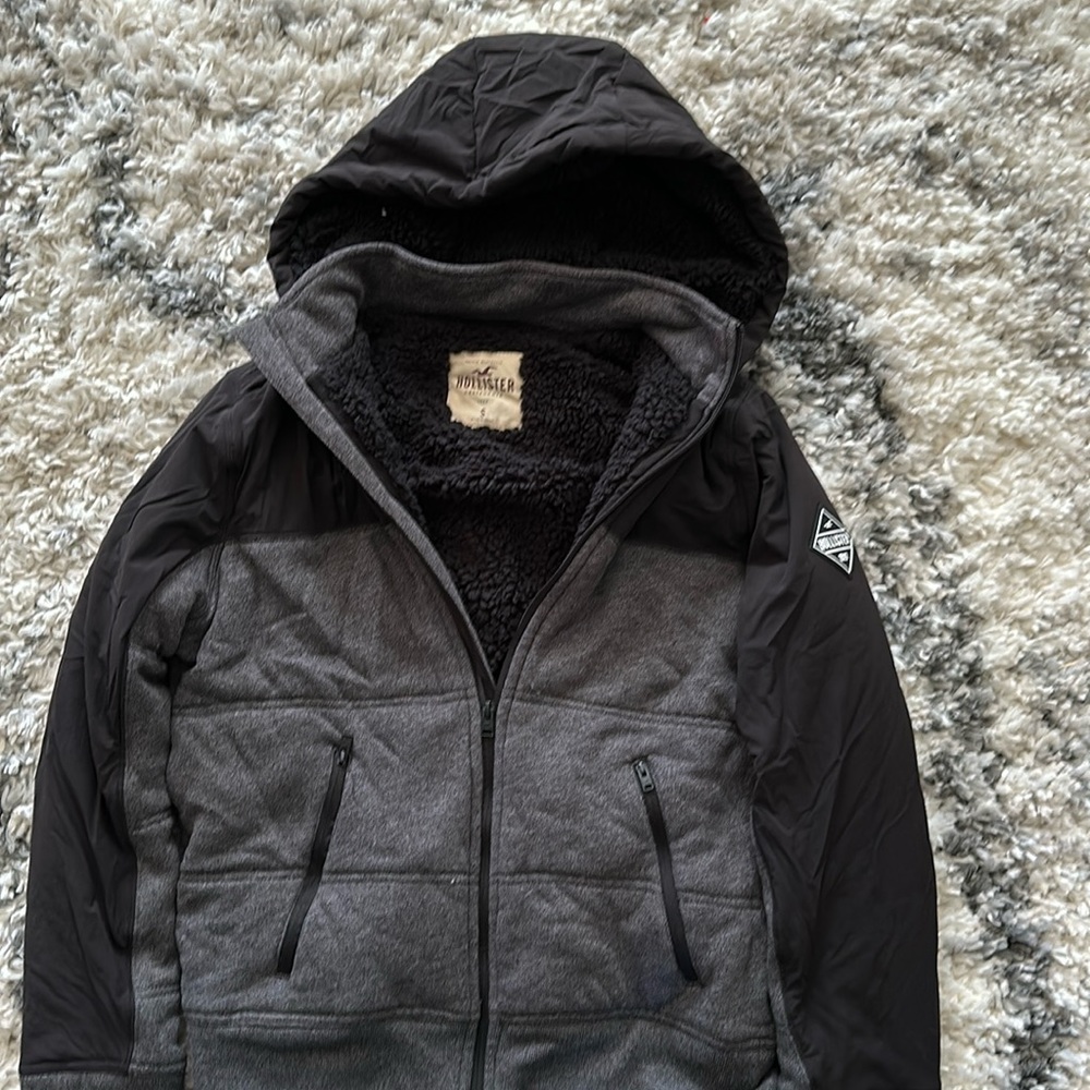 Men’s small hollister jacket